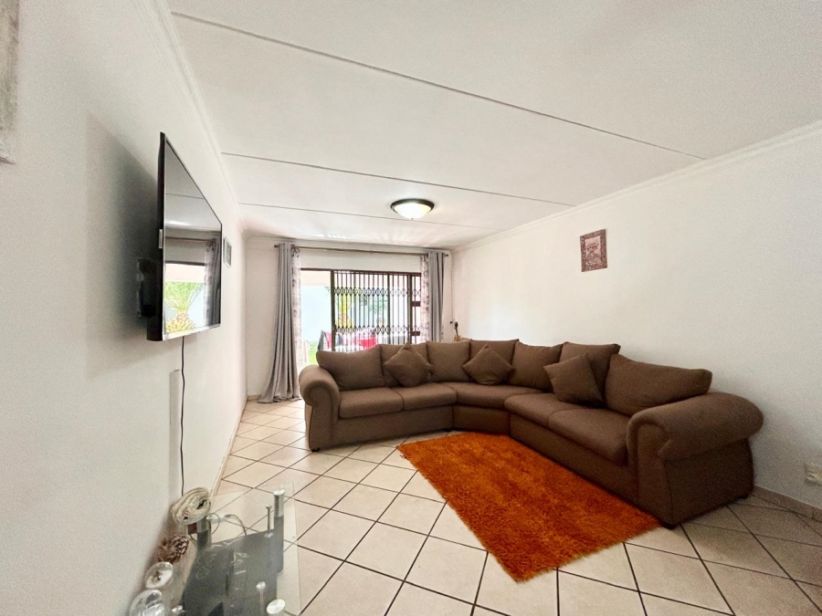 2 Bedroom Property for Sale in Sunninghill Gauteng