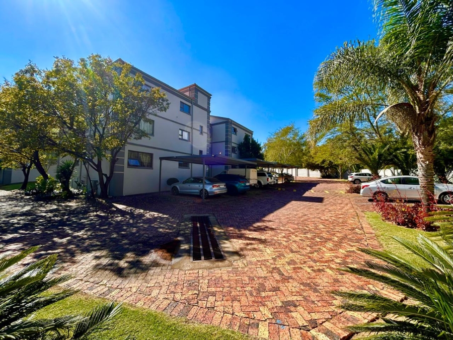 2 Bedroom Property for Sale in Sunninghill Gauteng