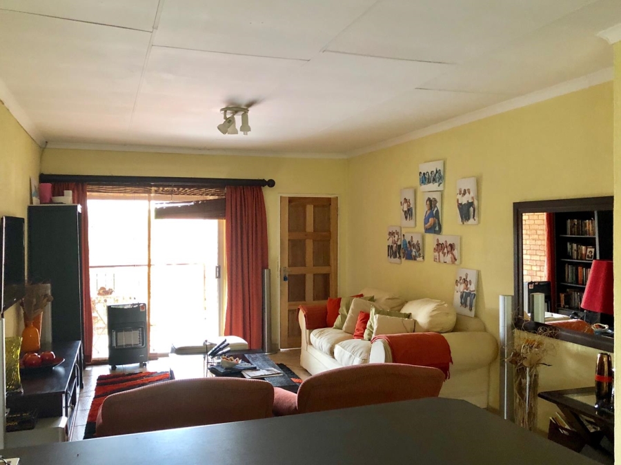3 Bedroom Property for Sale in Vorna Valley Gauteng