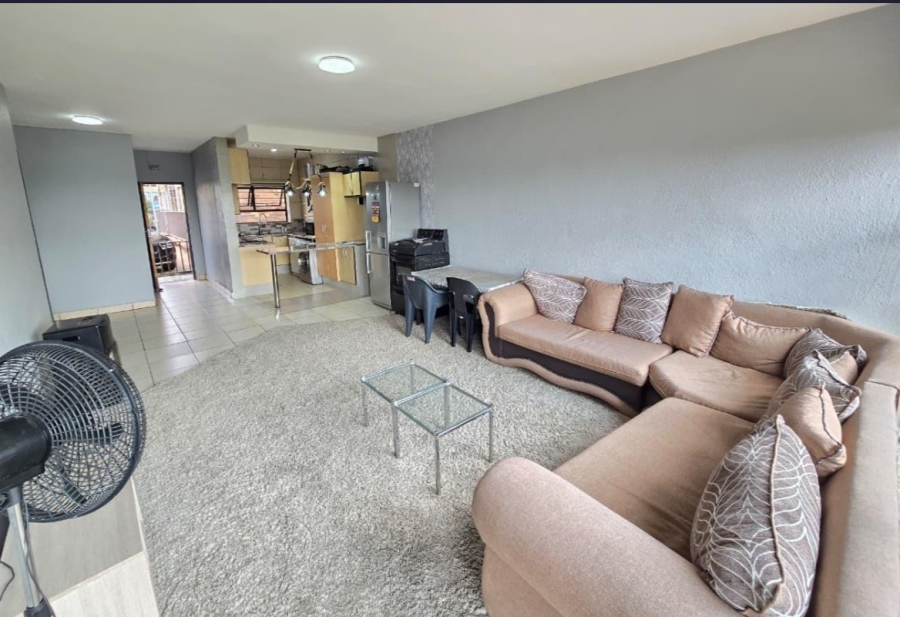 2 Bedroom Property for Sale in Crown Gauteng