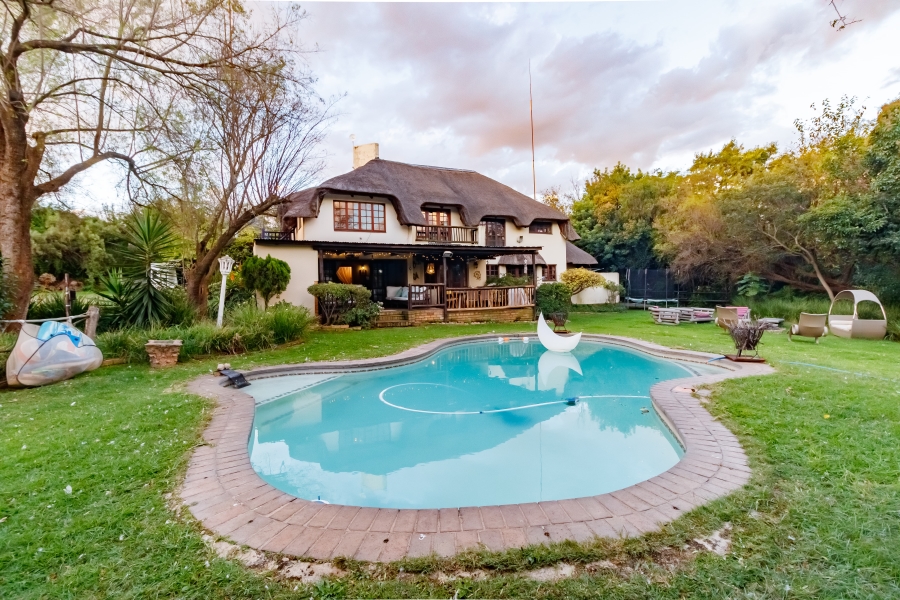 4 Bedroom Property for Sale in Randjesfontein A H Gauteng