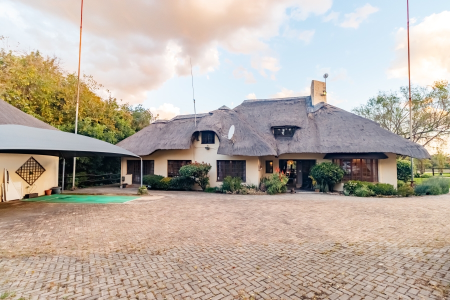 4 Bedroom Property for Sale in Randjesfontein A H Gauteng