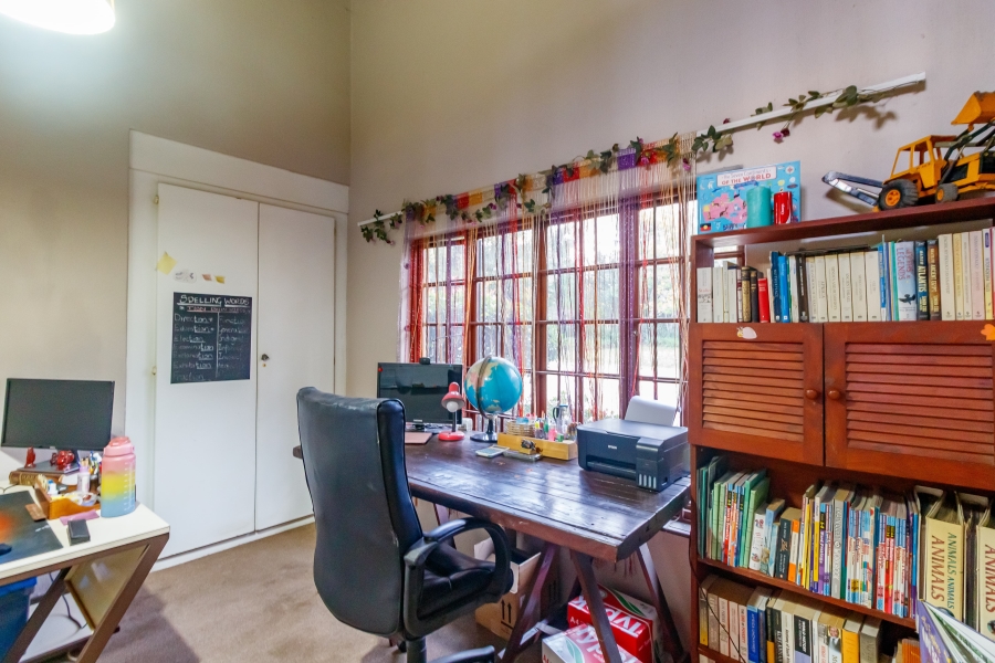 4 Bedroom Property for Sale in Randjesfontein A H Gauteng