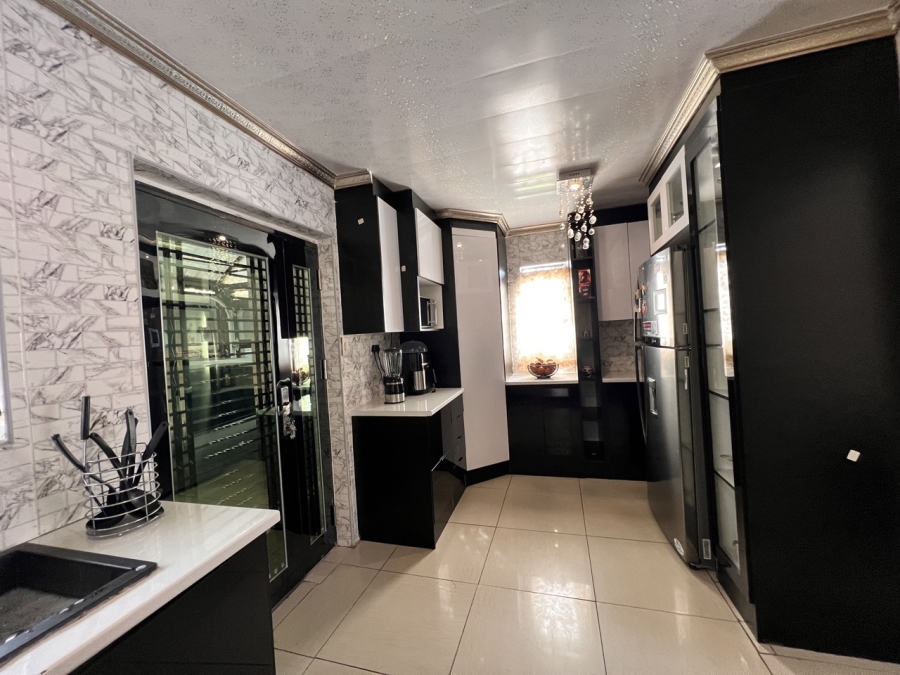 3 Bedroom Property for Sale in Sebokeng Zone 17 Gauteng