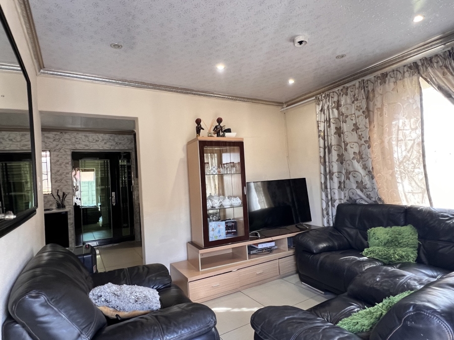3 Bedroom Property for Sale in Sebokeng Zone 17 Gauteng