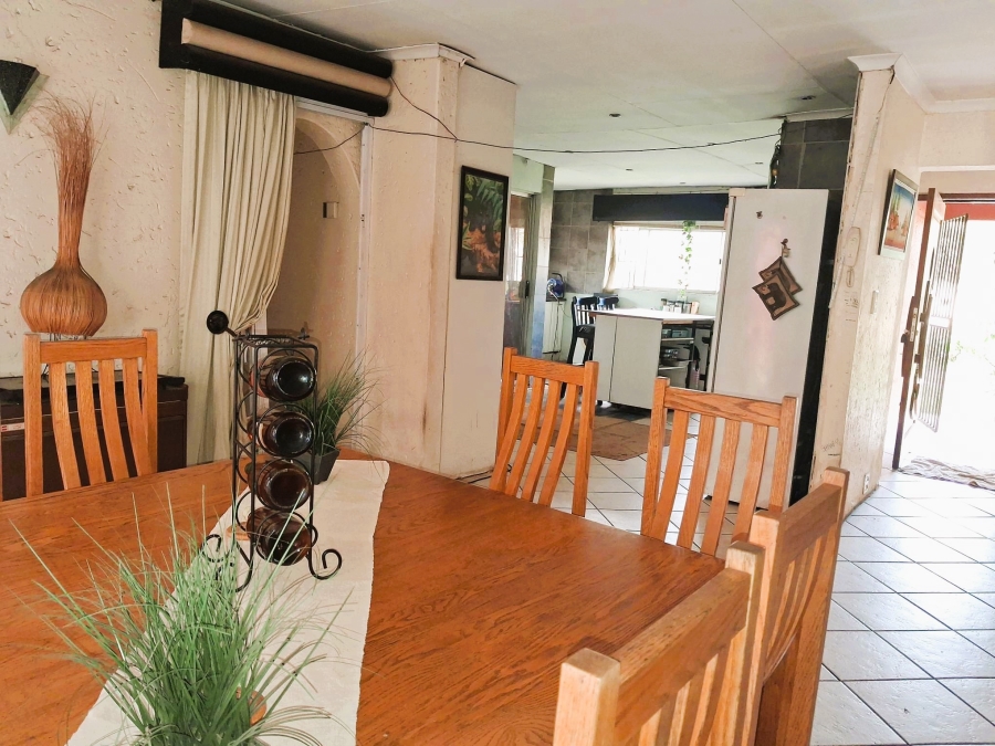 6 Bedroom Property for Sale in Austinview Gauteng