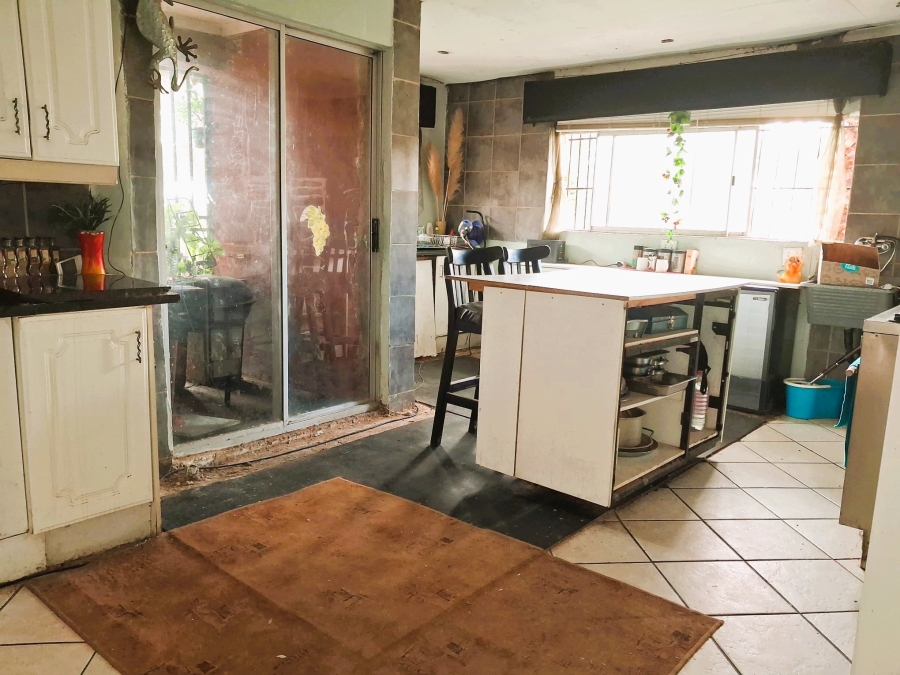 6 Bedroom Property for Sale in Austinview Gauteng