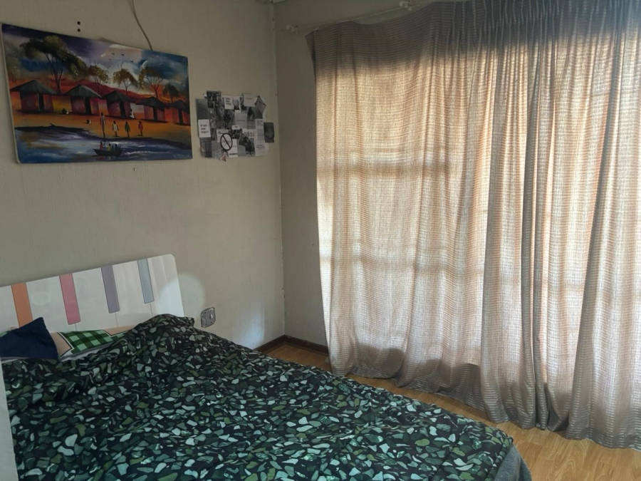 4 Bedroom Property for Sale in Oakdene Gauteng