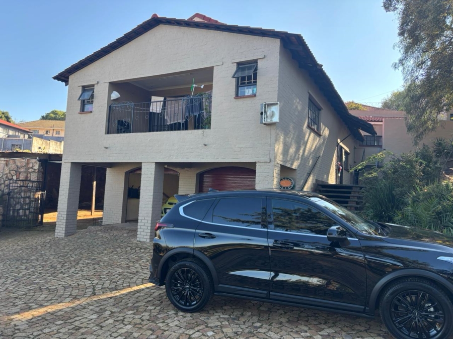 8 Bedroom Property for Sale in Oakdene Gauteng