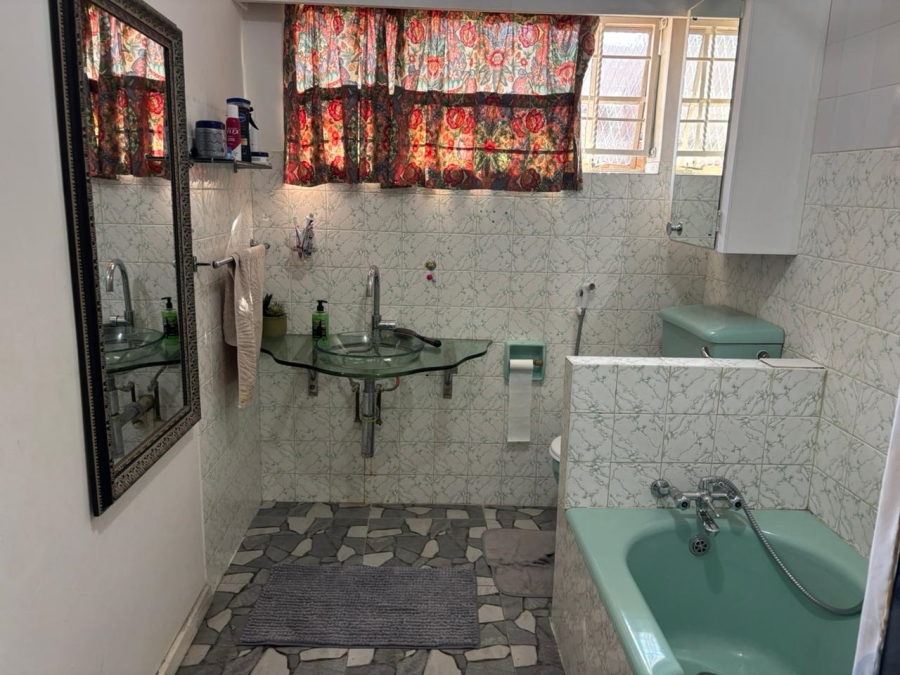 8 Bedroom Property for Sale in Oakdene Gauteng