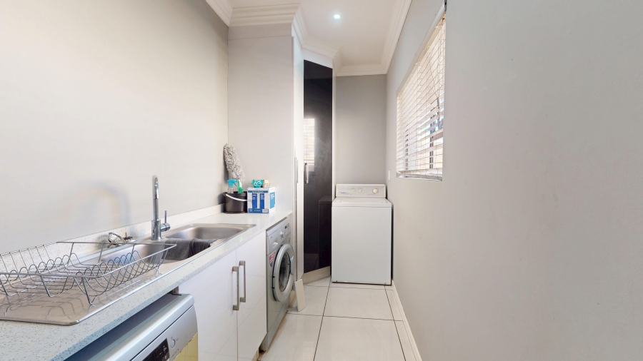 3 Bedroom Property for Sale in Jansenpark Gauteng