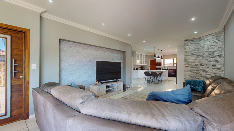 3 Bedroom Property for Sale in Jansenpark Gauteng