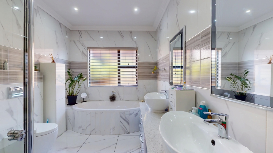 3 Bedroom Property for Sale in Jansenpark Gauteng