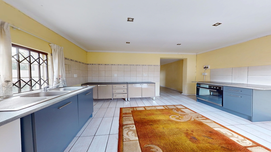 5 Bedroom Property for Sale in Primrose Hill Gauteng