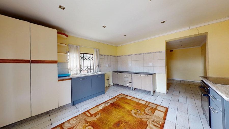5 Bedroom Property for Sale in Primrose Hill Gauteng