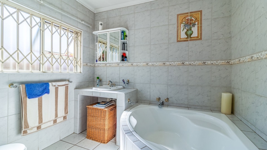3 Bedroom Property for Sale in Bedfordview Gauteng