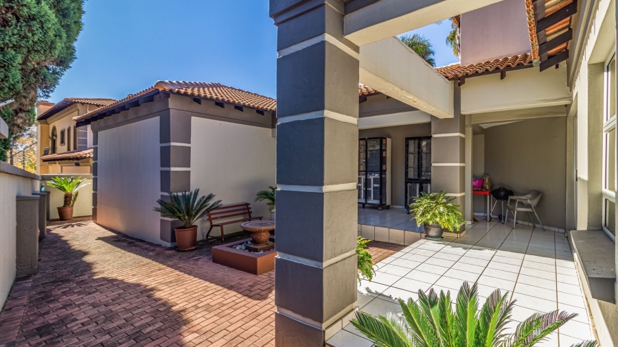 3 Bedroom Property for Sale in Bedfordview Gauteng
