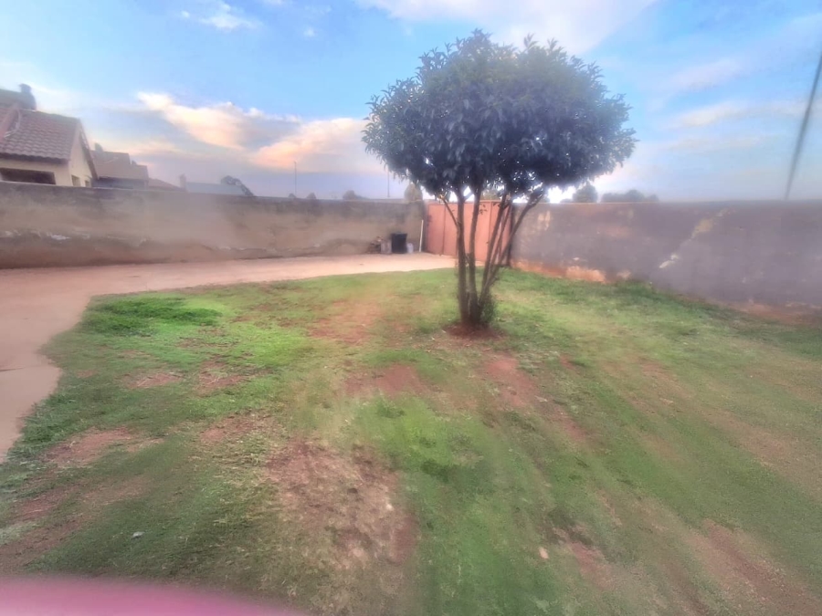 2 Bedroom Property for Sale in Vosloorus Ext 5 Gauteng