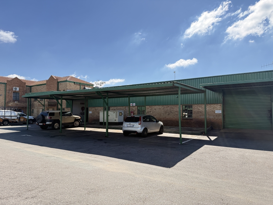To Let Commercial Property for Rent in Rooihuiskraal Gauteng