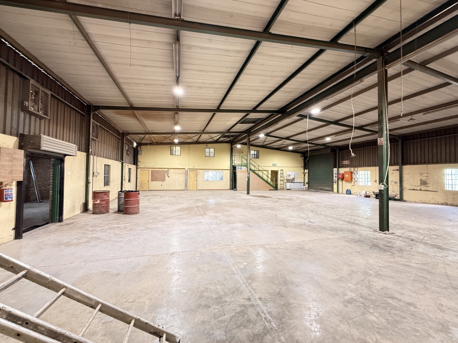 To Let Commercial Property for Rent in Rooihuiskraal Gauteng