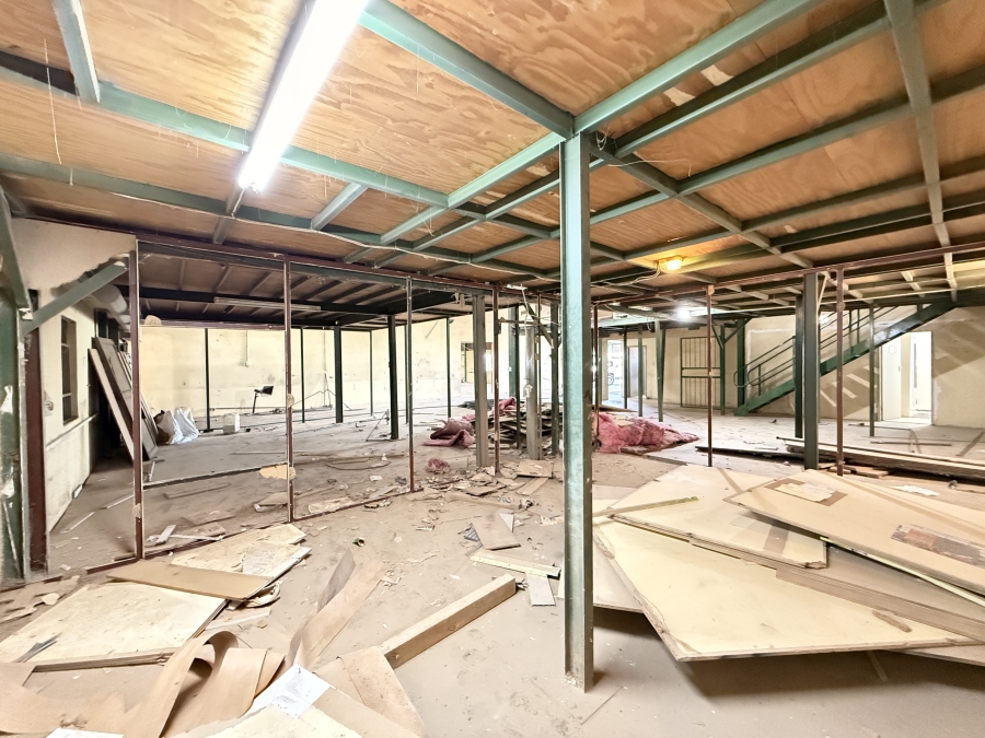 To Let Commercial Property for Rent in Rooihuiskraal Gauteng