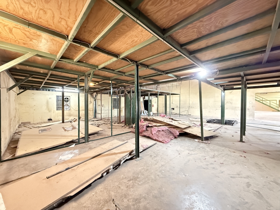 To Let Commercial Property for Rent in Rooihuiskraal Gauteng