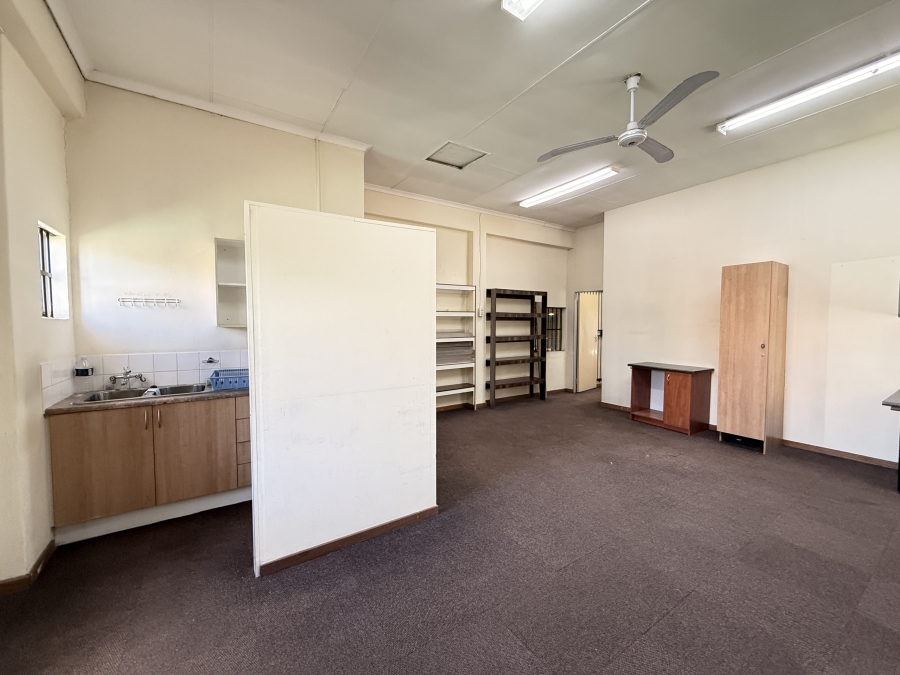 To Let Commercial Property for Rent in Rooihuiskraal Gauteng