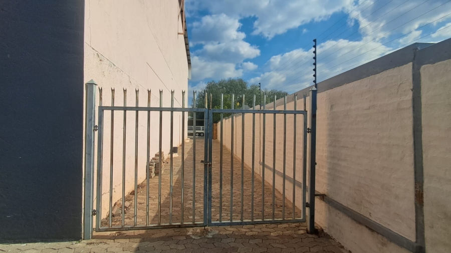 Commercial Property for Sale in Lyttelton Manor Gauteng