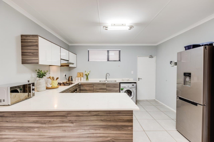 2 Bedroom Property for Sale in Rynfield Gauteng