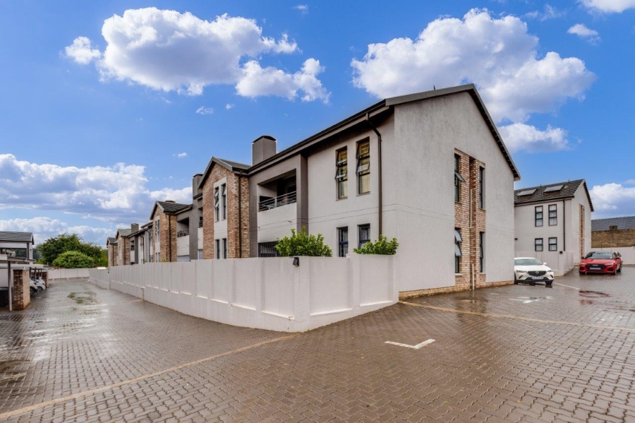 2 Bedroom Property for Sale in Rynfield Gauteng