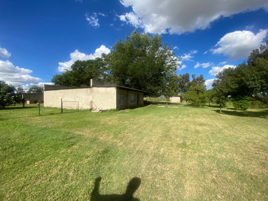 5 Bedroom Property for Sale in Mullerstuine Gauteng