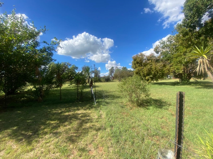 5 Bedroom Property for Sale in Mullerstuine Gauteng