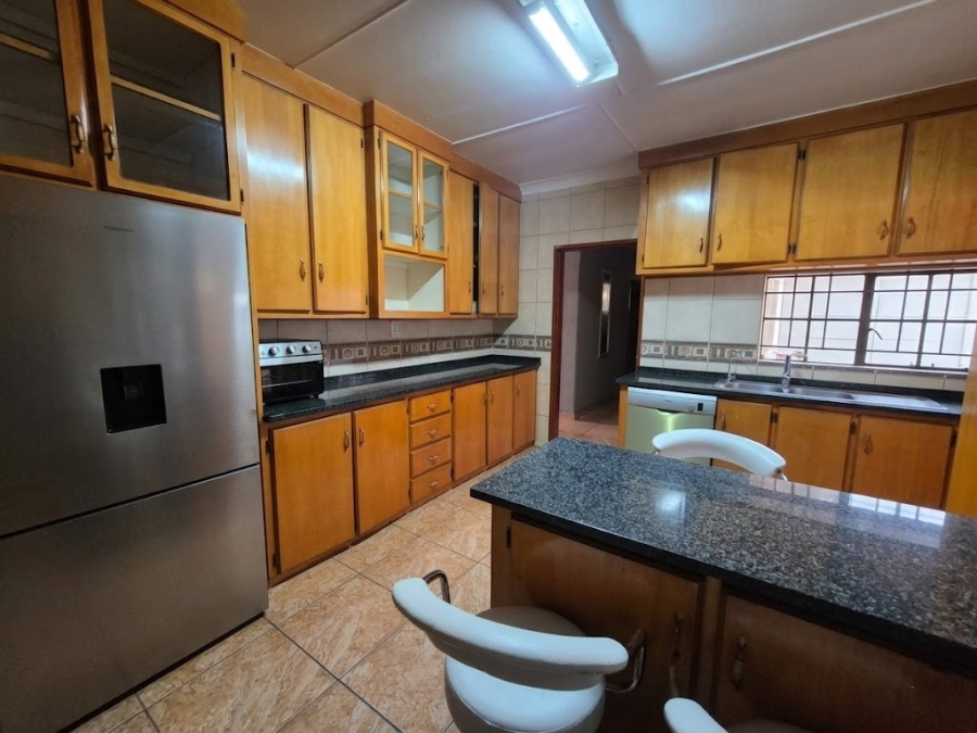 4 Bedroom Property for Sale in Sonland Park Gauteng
