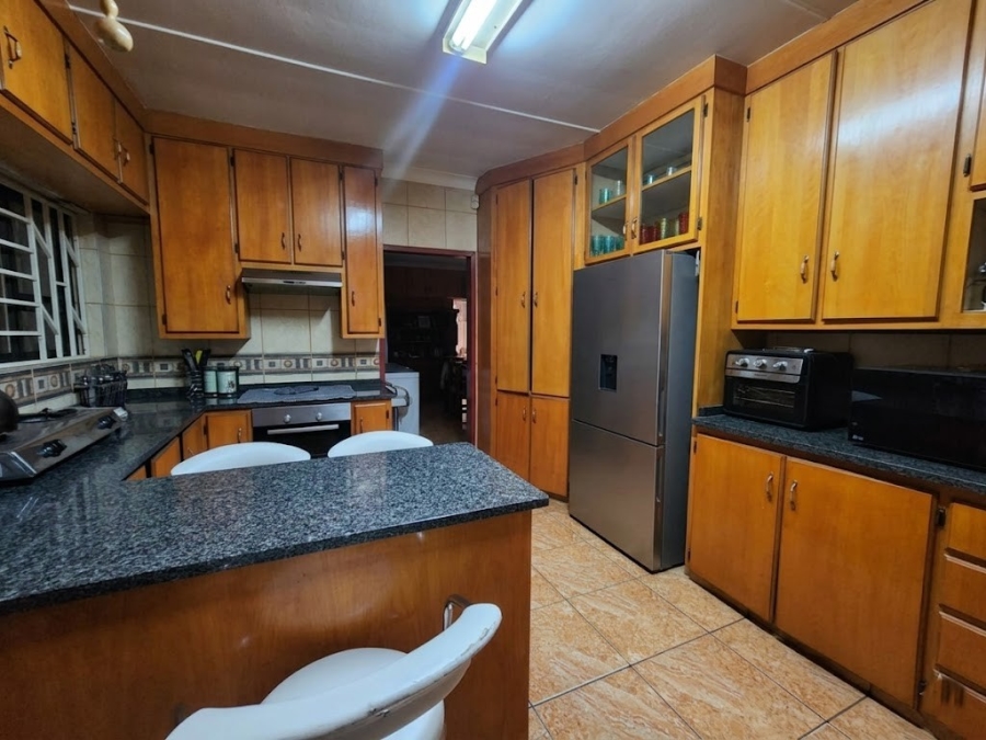 4 Bedroom Property for Sale in Sonland Park Gauteng