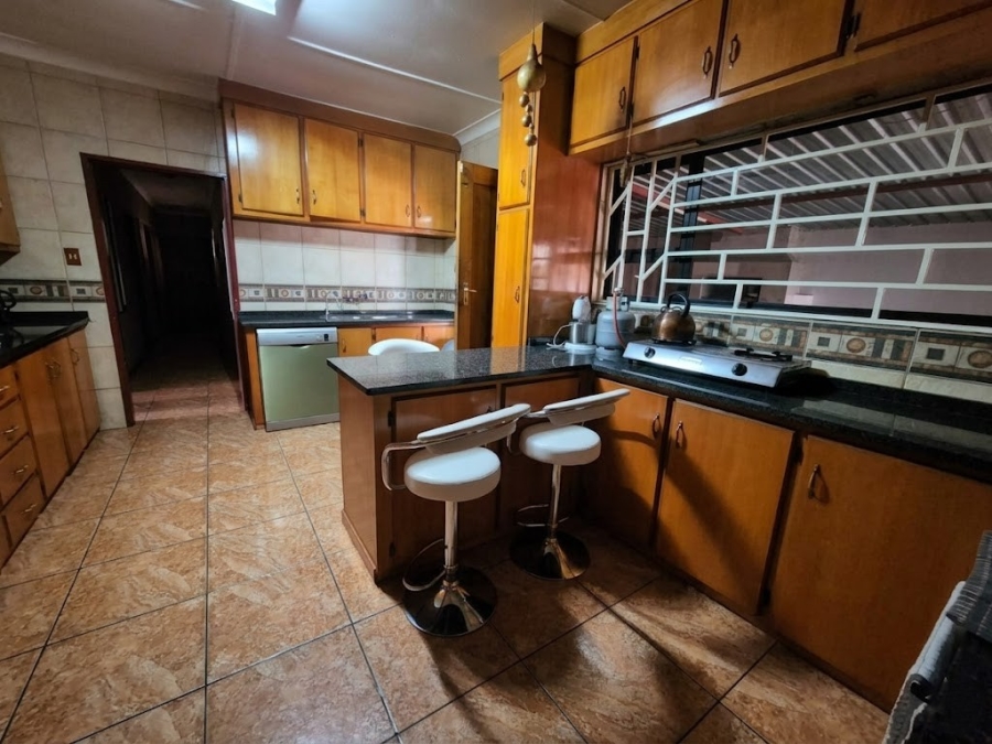 4 Bedroom Property for Sale in Sonland Park Gauteng