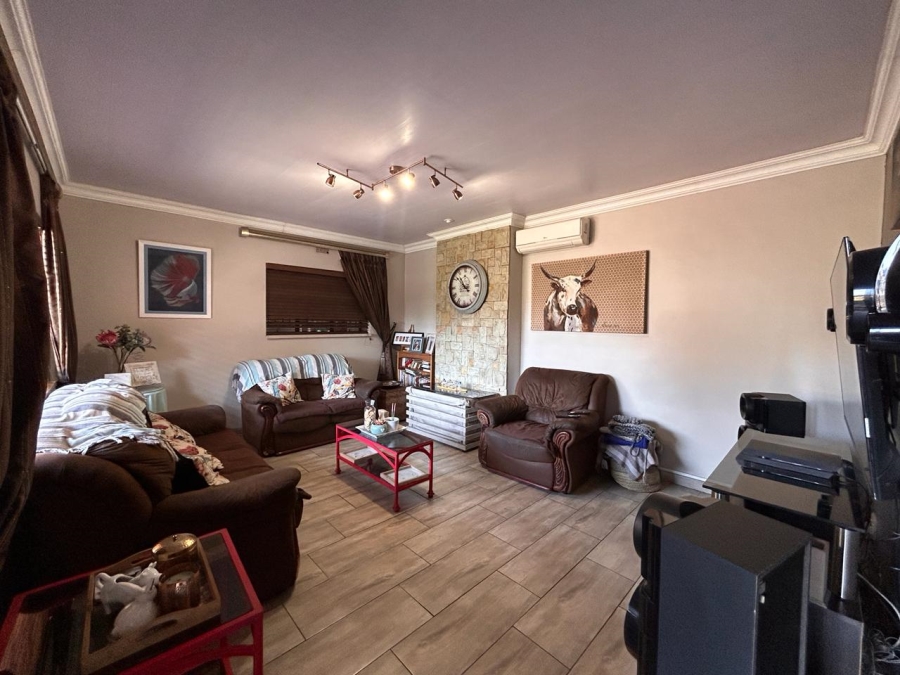 3 Bedroom Property for Sale in Vanderbijlpark CW 5 Gauteng