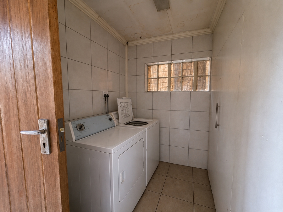 3 Bedroom Property for Sale in Vanderbijlpark CW 5 Gauteng