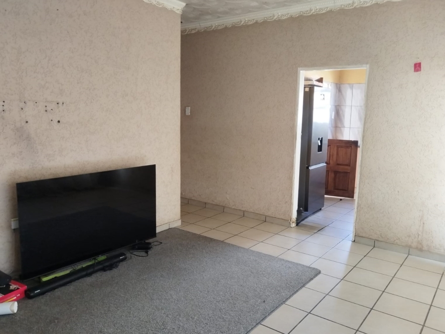 3 Bedroom Property for Sale in Golden Gardens Gauteng