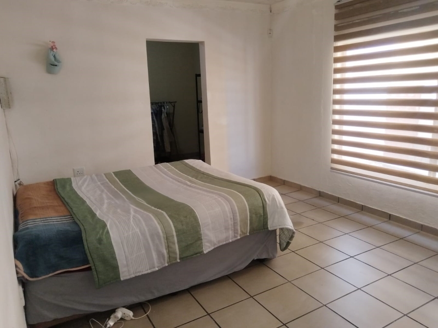 3 Bedroom Property for Sale in Golden Gardens Gauteng
