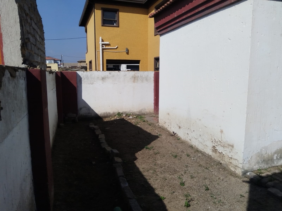 3 Bedroom Property for Sale in Golden Gardens Gauteng