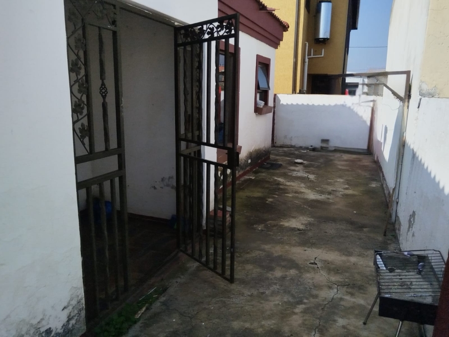 3 Bedroom Property for Sale in Golden Gardens Gauteng