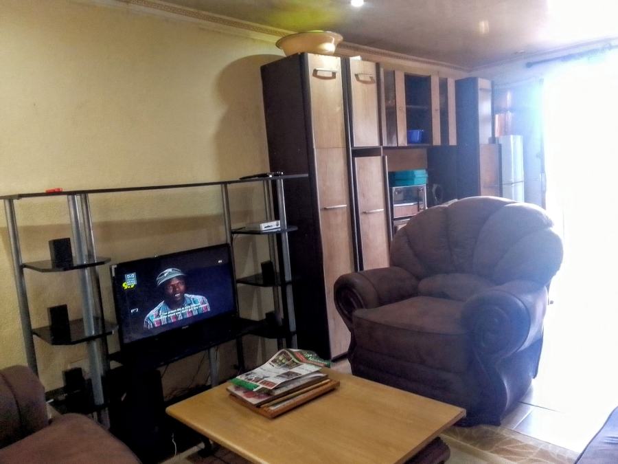 2 Bedroom Property for Sale in Kagiso Gauteng