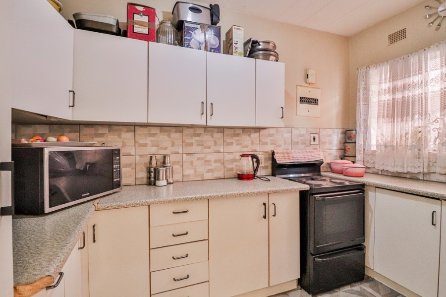 2 Bedroom Property for Sale in New Redruth Gauteng