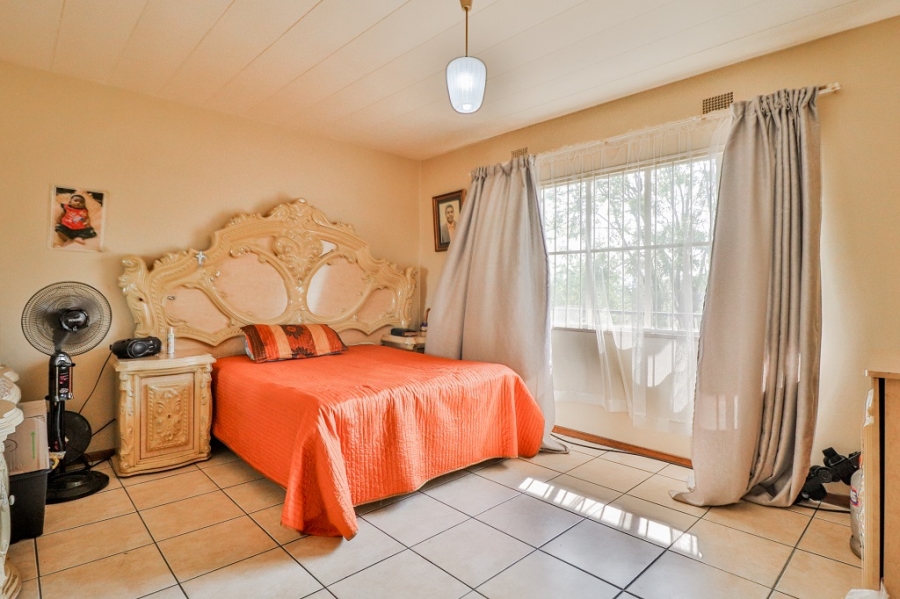 2 Bedroom Property for Sale in New Redruth Gauteng