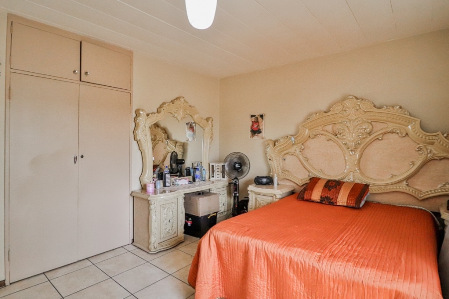 2 Bedroom Property for Sale in New Redruth Gauteng
