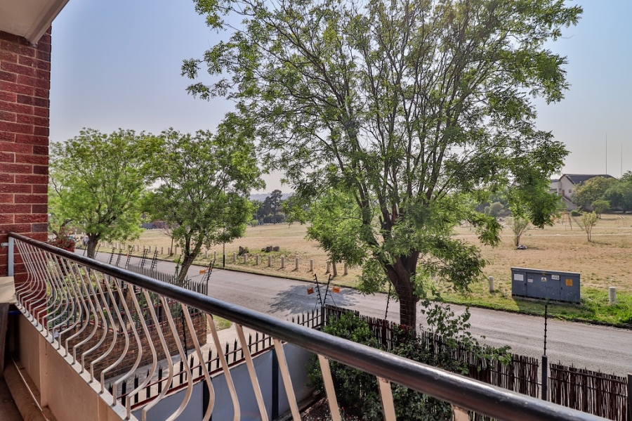 2 Bedroom Property for Sale in New Redruth Gauteng