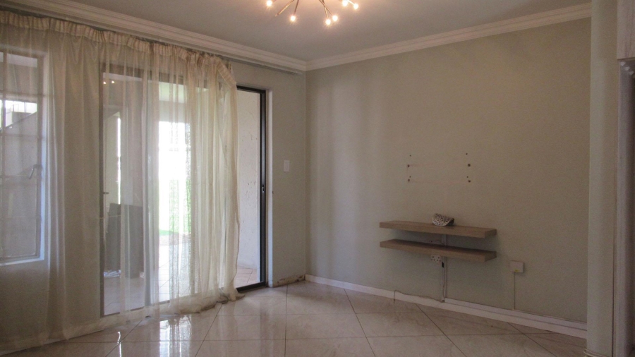 2 Bedroom Property for Sale in Elandspark Gauteng