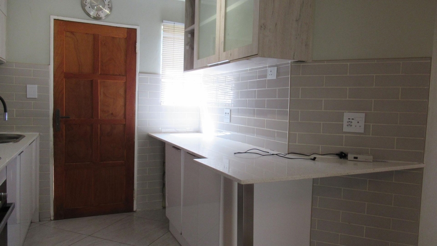 2 Bedroom Property for Sale in Elandspark Gauteng