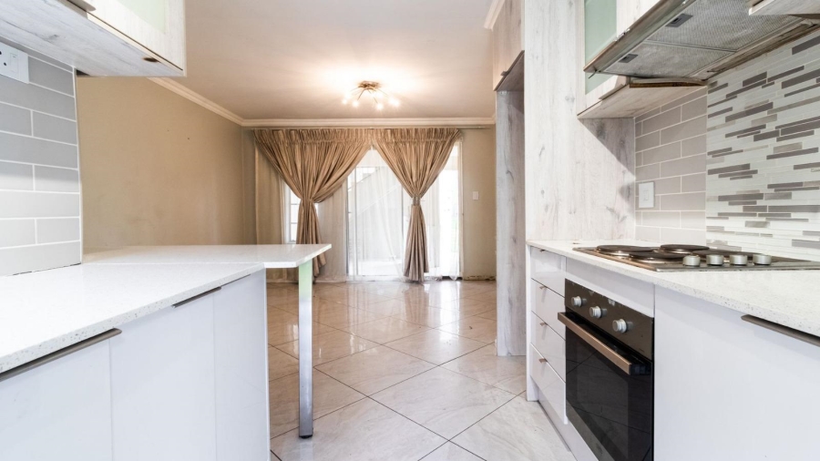 2 Bedroom Property for Sale in Elandspark Gauteng