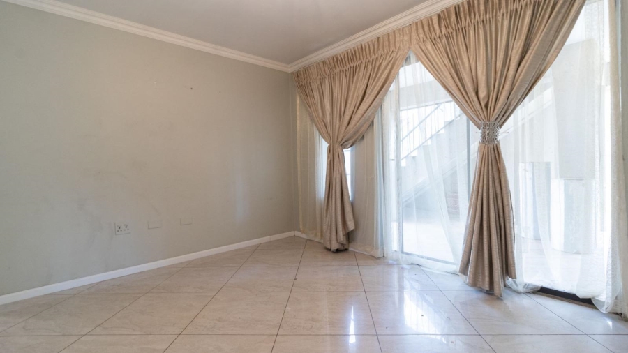 2 Bedroom Property for Sale in Elandspark Gauteng